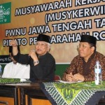 KH. Musthofa Bisri dalam sebuah acara PWNU Jawa Tengah