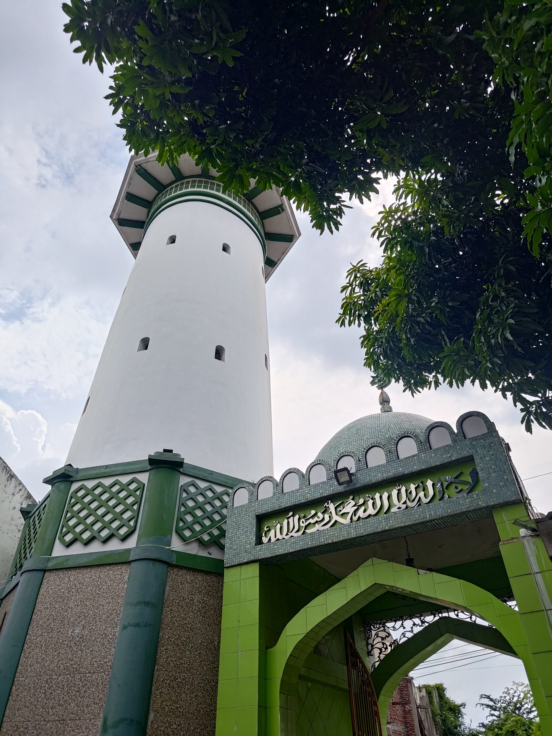 Menara Masjid Layur