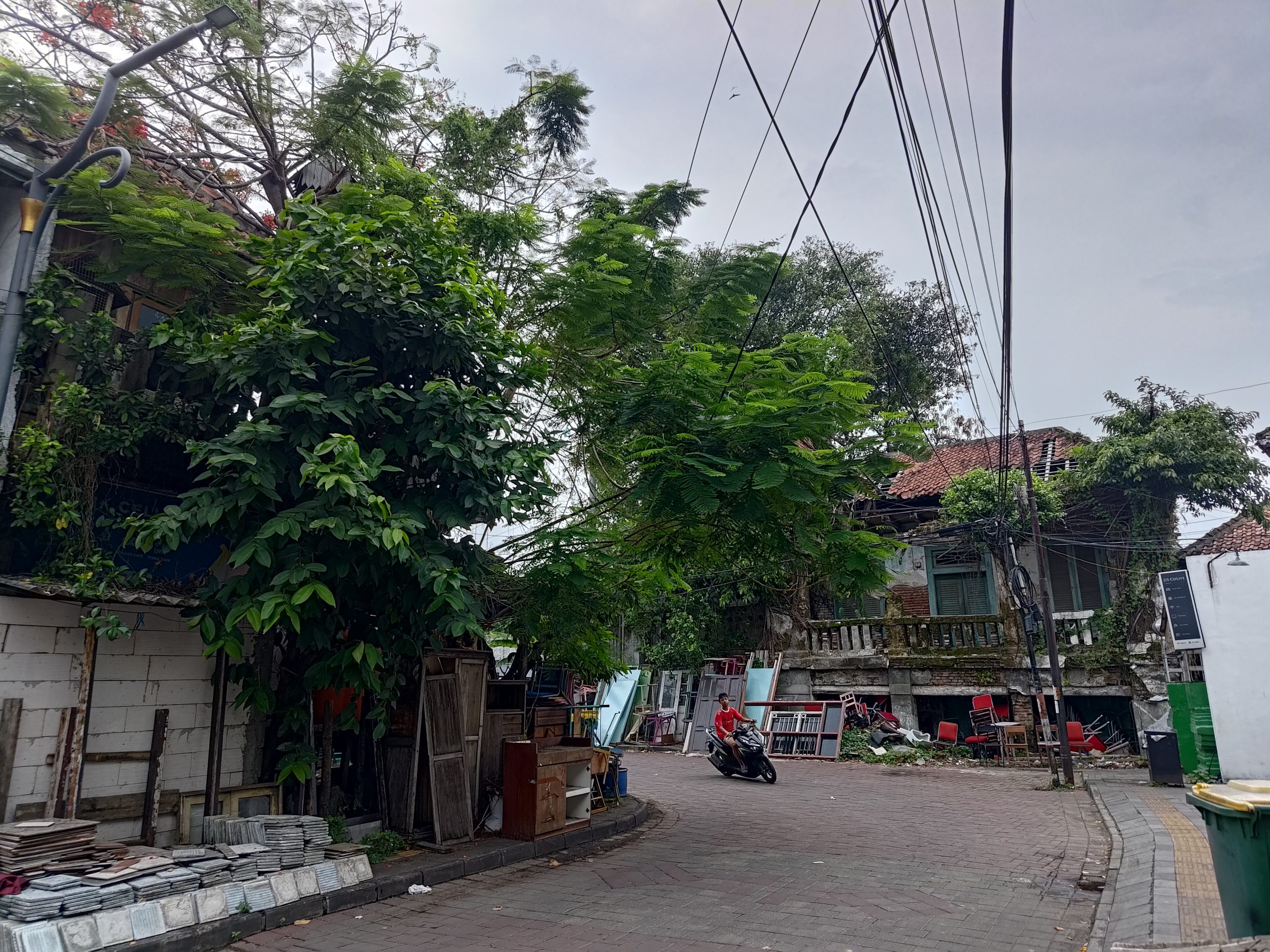 Kampung Melayu, (22/10/2025).